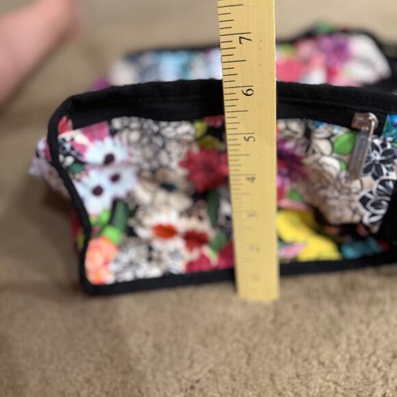 NWT LeSportsac Gabrielle Box Tote, Floral Delight Suitcase Sleeve Adj Strap - Picture 6 of 14